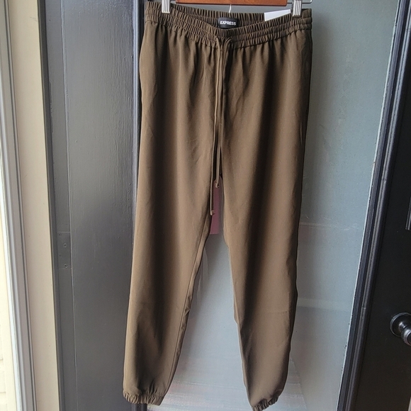 Express Pants - Express NWT Military Green Mid Rise Ankle Joggers Women’s Size XS